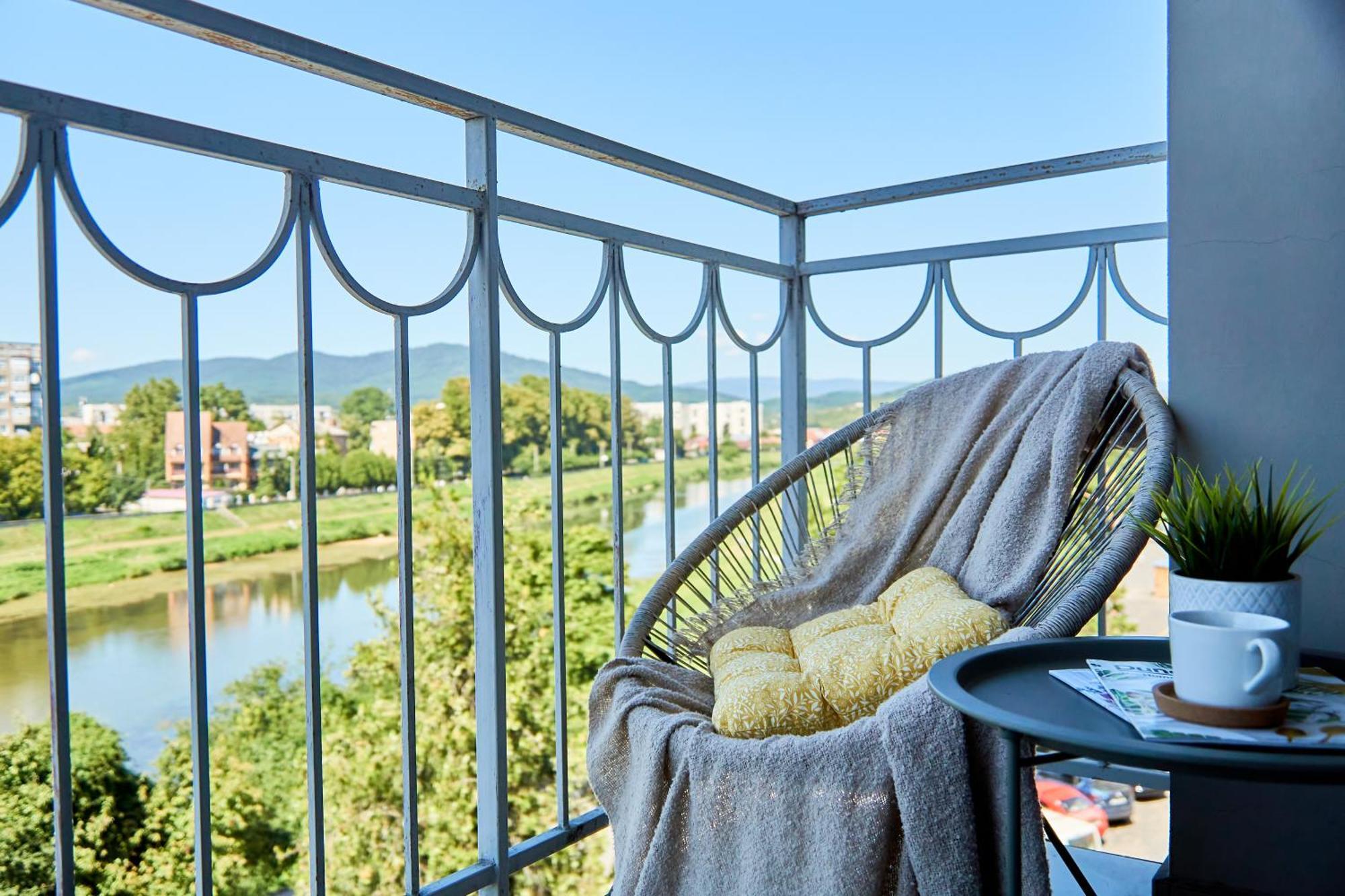 Wonderful Panoramic View Apartment Мукачево Экстерьер фото